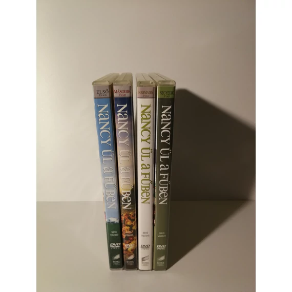 Nancy ül a fűben - 1-4. évad - A teljes sorozat - DVD